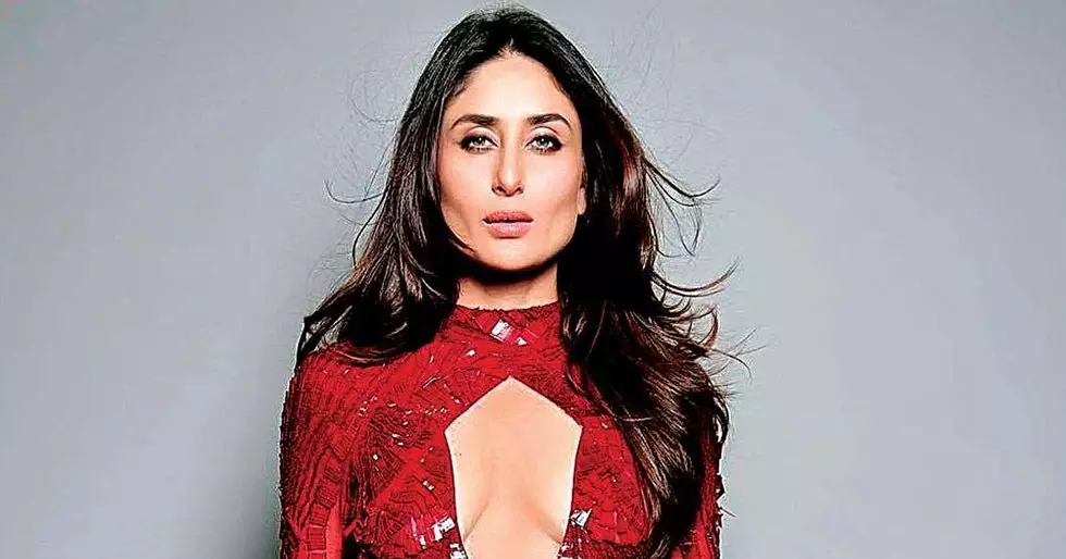 kareenakapoorkhanwillbeginworkonkaranjoharstakhtthisyearso1559909250