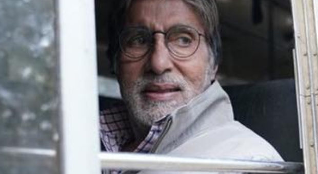 EXCLUSIVE Amitabh Bachchan and Nagraj Manjules Jhund to now release in October