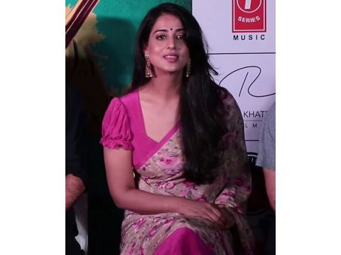 Mahie Gill 27