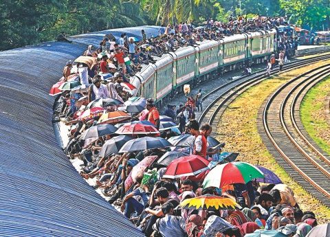 train roof travel