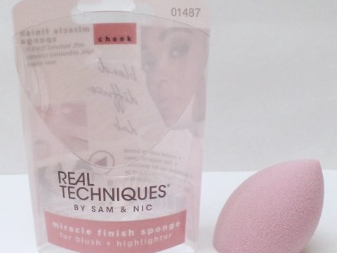 Real Techniques Miracle Finish Sponge Review