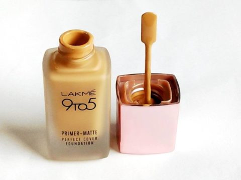 Lakme 9 to 5 Primer Matte Perfect Cover Foundation Review