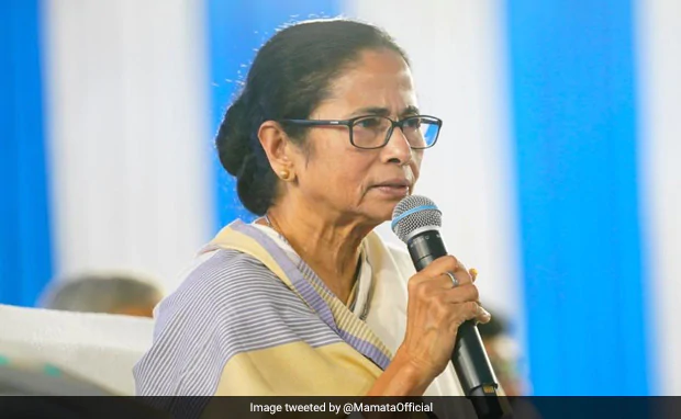 apuqeujg mamata banerjee twitter