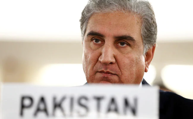 17dg9jlg shah mehmood qureshi reuters