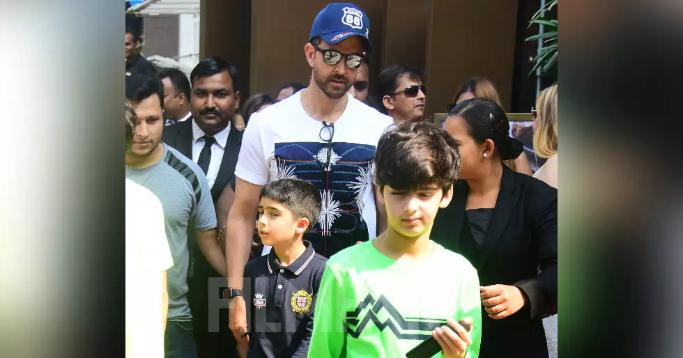 hrithik roshan with son thumb 980 x 5141581255612