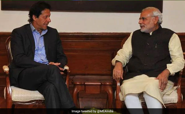 qa4q2t0s pm narendra modi imran khan old twitter