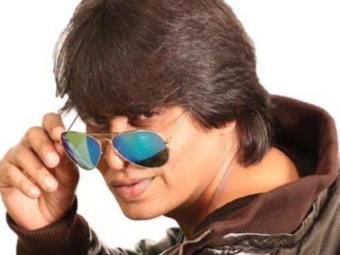 srk lookalike 759