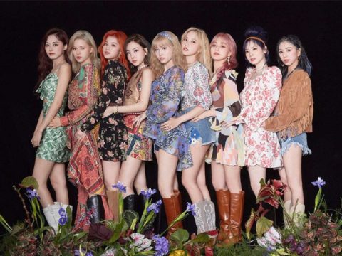 TWICE to release English version of More More song