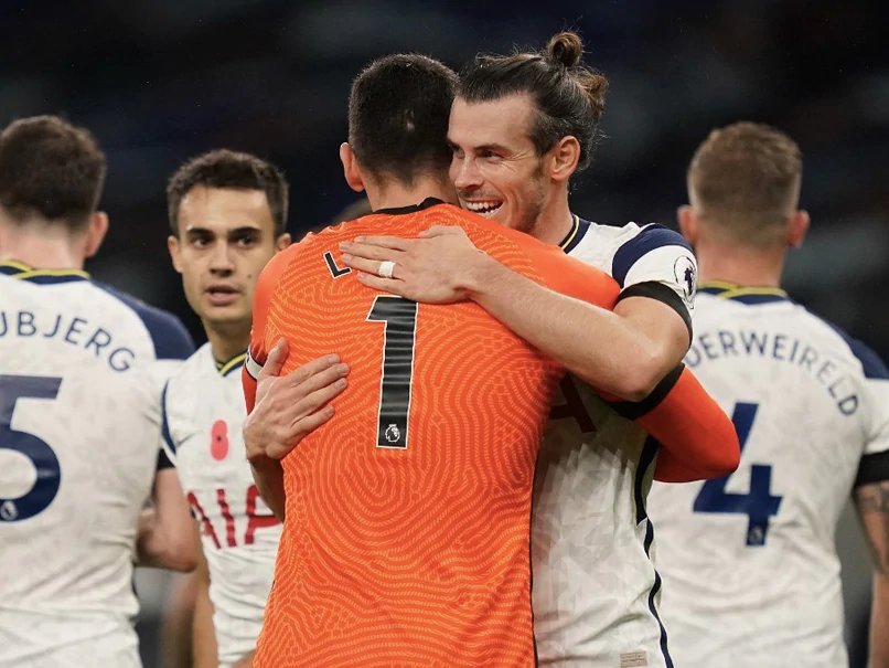 oqtmb158 gareth bale celebrates tottenham