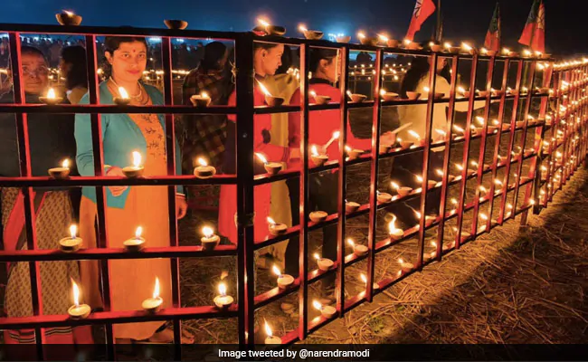 kqplgk5 women light diyas ahead of pm visit to assamfeb