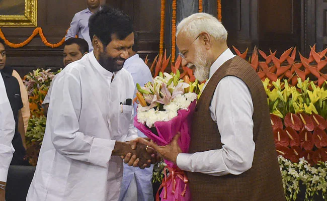 5t58p7t8 ram vilas paswan modi pti