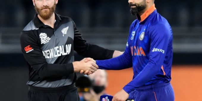 jv97dbr virat kohli and kane williamson 625x300 31 October 21