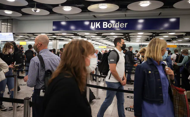 dtacoqko britain to end quarantine for vaccinated travellers in boost for