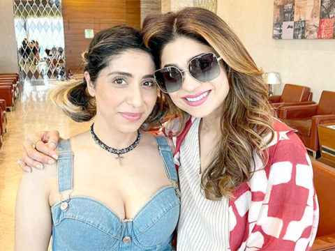 Bigg Boss 15 BFFs Neha Bhasin and Shamita Shetty reunite at the airport while leaving for different destinations 1