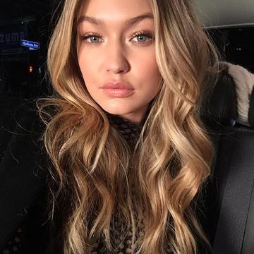 800px Gigi Hadid. 2015