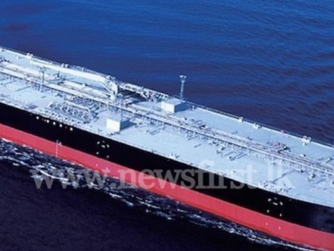 9c0dd091 ec7057dc diesel tanker ship 850x460 acf cropped