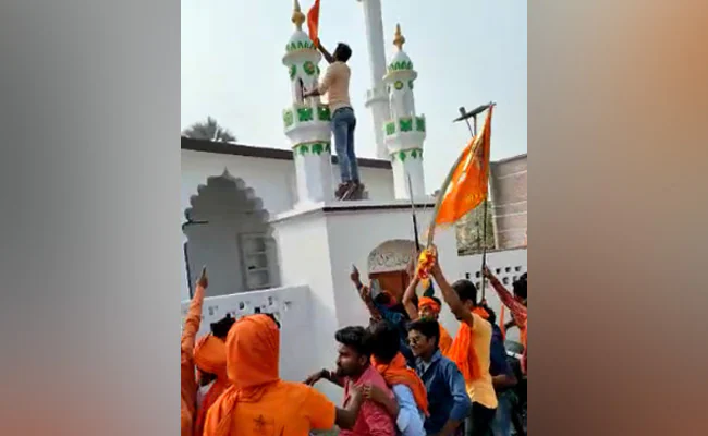 q18lp3hs bihar mosque flag