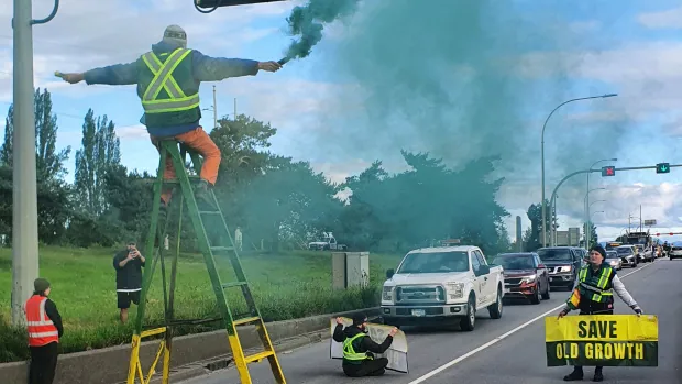 massey tunnel protest june 13