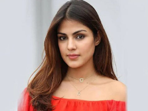 Rhea Chakraborty danced with inmates in jail bought sweets with the remaining money in her account