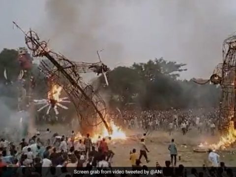 khgu8b54 haryana ravan effigy collapse ani 625x300 05 October 22