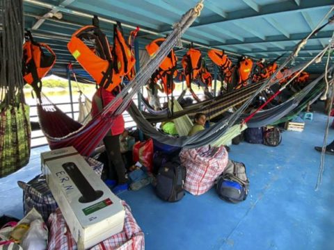 221104155200 tourists held on boat in peruvian amazon