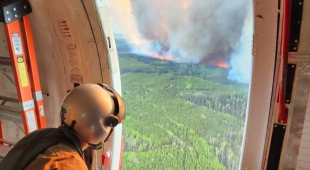 donnie creek wildfire aerial view firefighter plane